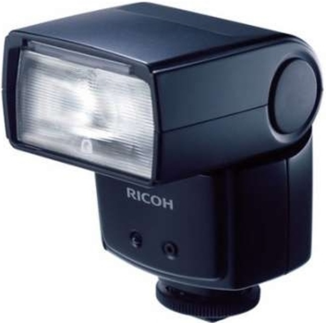 RICOH<br/>FLASH TTL GF-1